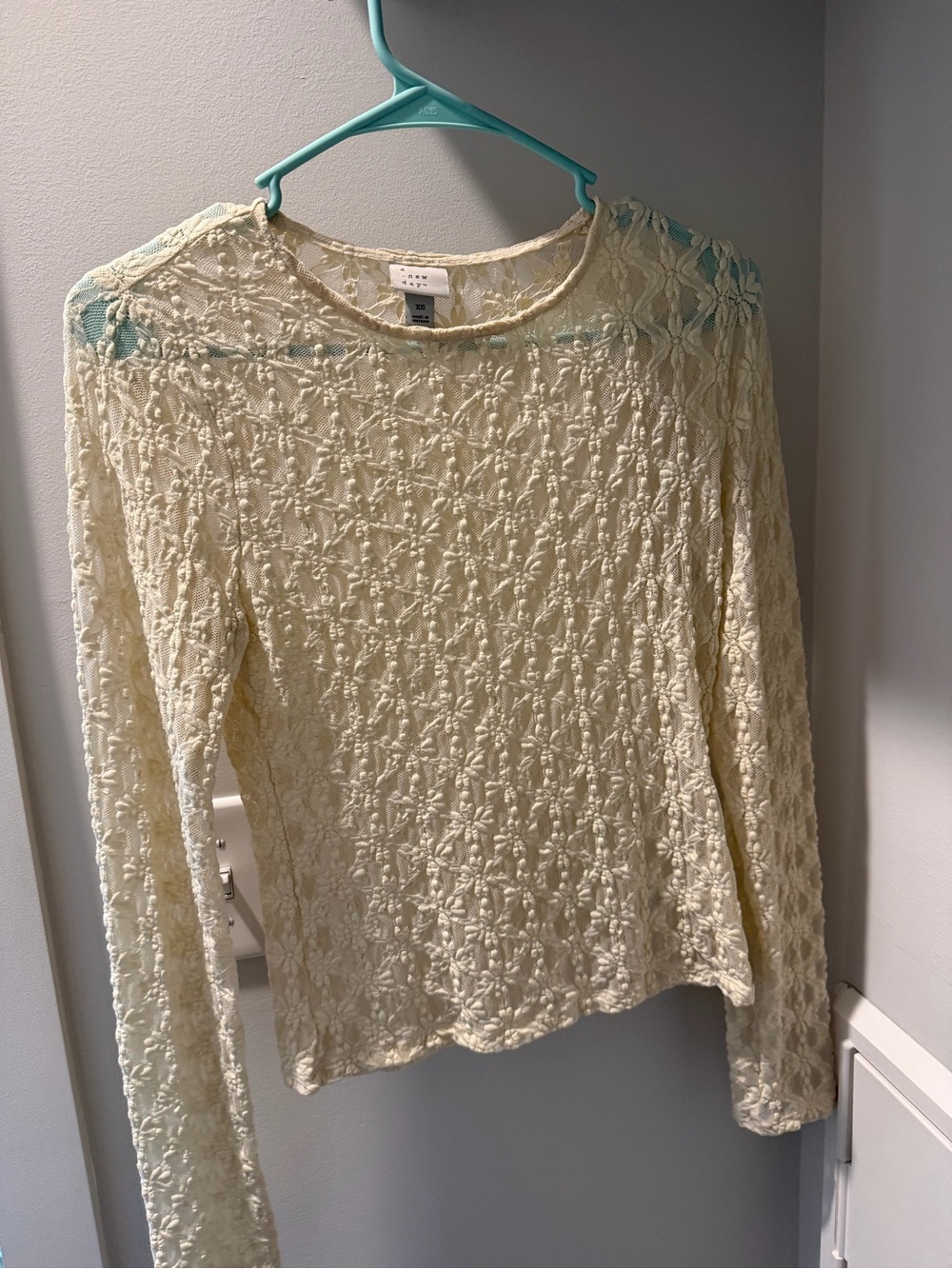 a new day Cream Floral Lace Long-Sleeve Tee